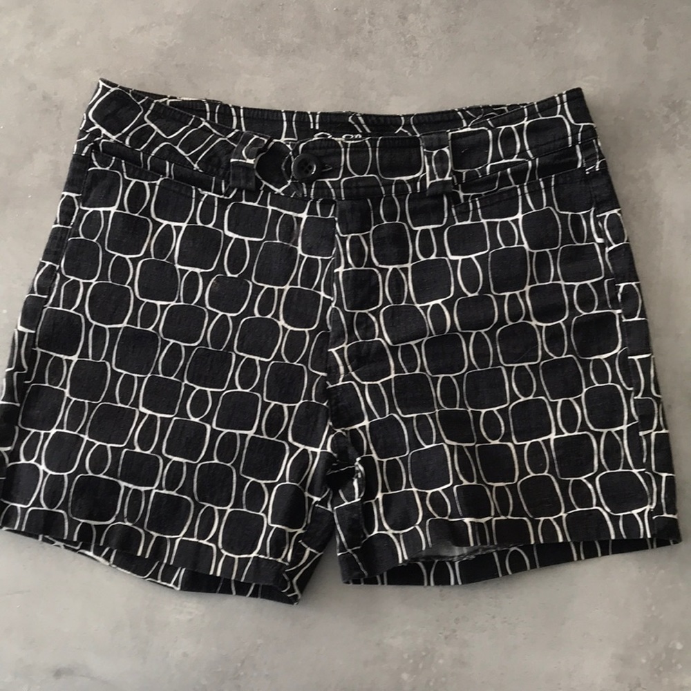 Cheryl Nash black/white retro print shorts Size 6